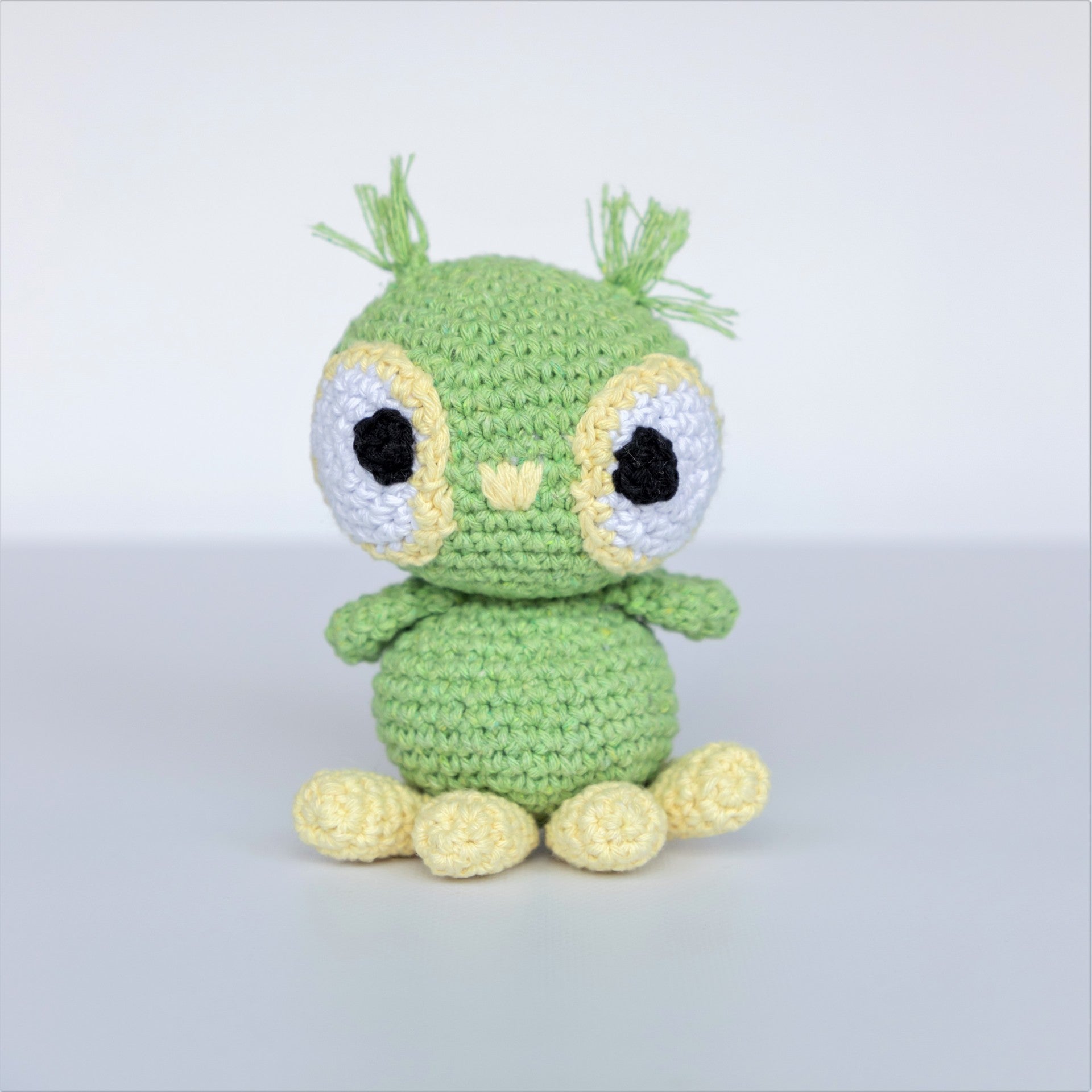 Owl Tommy Hoooked Crochet Kit with Eco Barbante Yarn