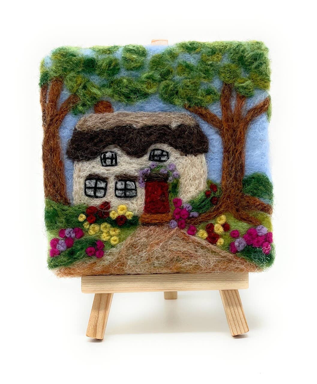 The Crafty Kit Company - Paint with Wool:Mini Masterpiece Thatched Cottage Craft Kit