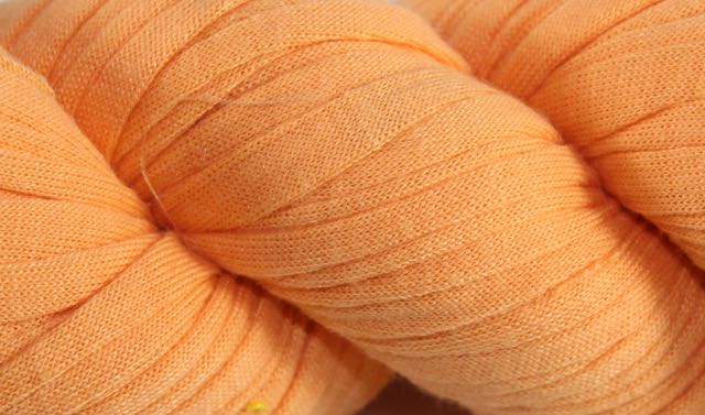 Recycled T-Shirt Yarn- Peach