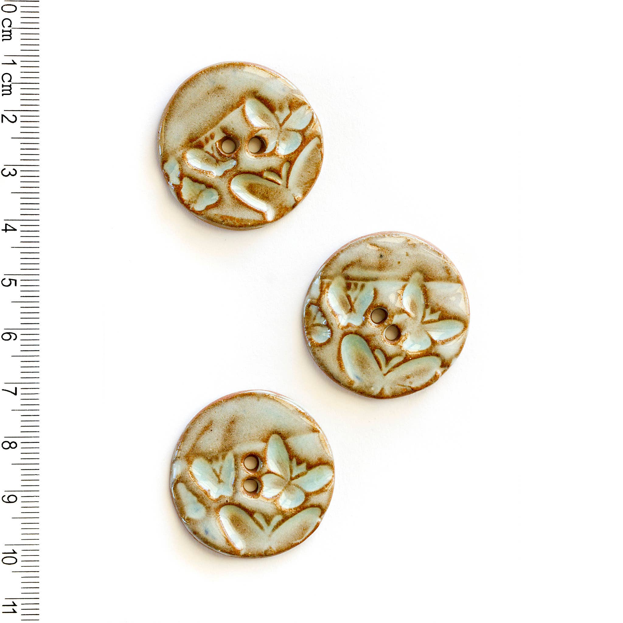 Incomparable Buttons - L502 Butterfly Relief Buttons