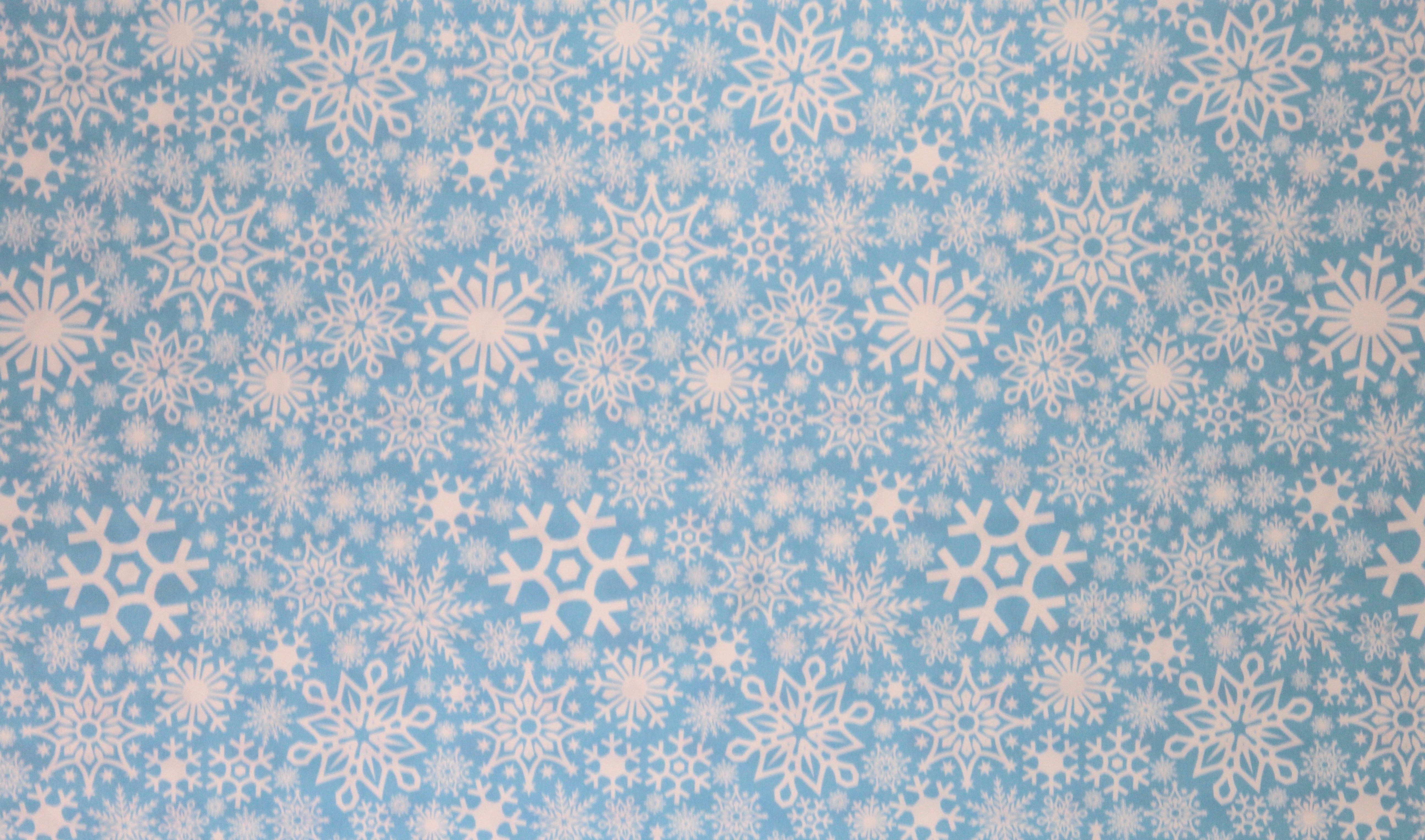 Snowflakes Pattern Heat Transfer Vinyl and Carrier Sheet