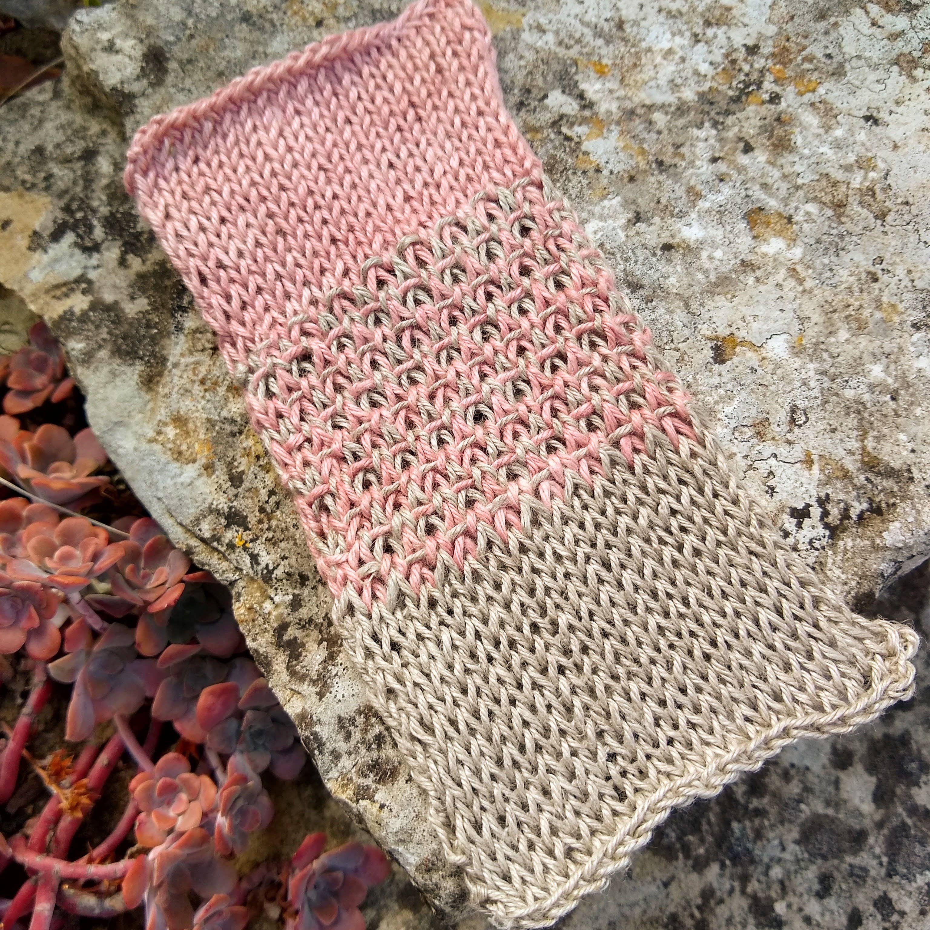 eco-stitch - Knitting Kit Linen Wrist Warmers - Madder au Natural