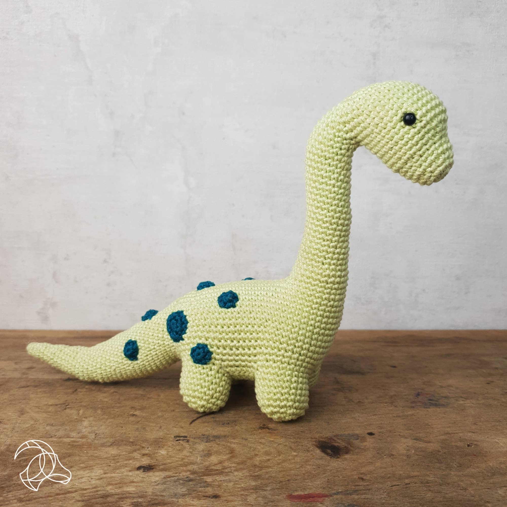 Hardicraft - DIY Crochet Kit - Brontosaurus