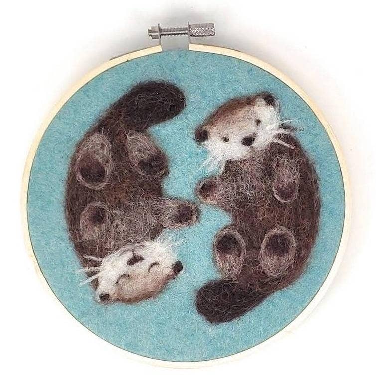 The Crafty Kit Company - Otters in a Hoop Needle Felt Kit